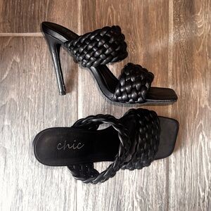 Chic Women's Black Braided Sandals